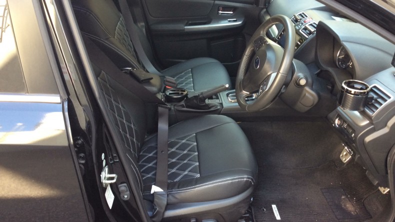 内装前方シート