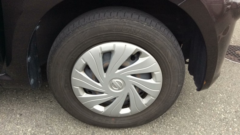 タイヤホイール前