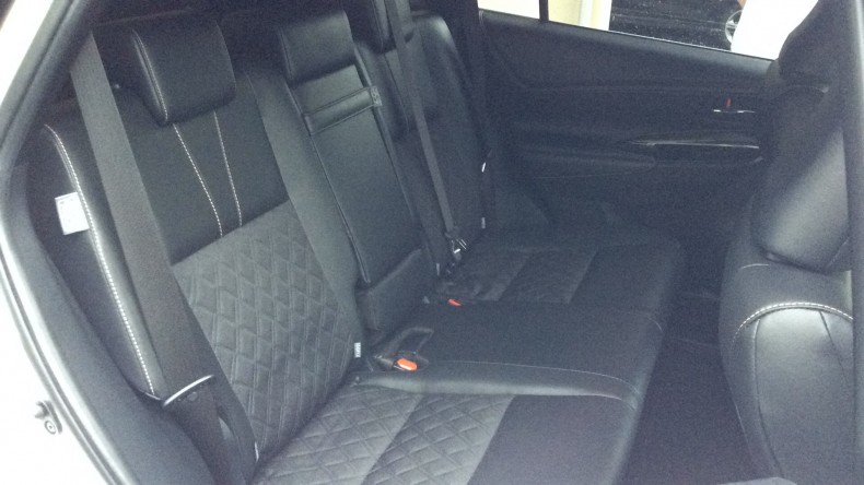 内装後方シート