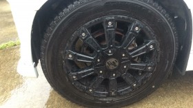 タイヤホイール前