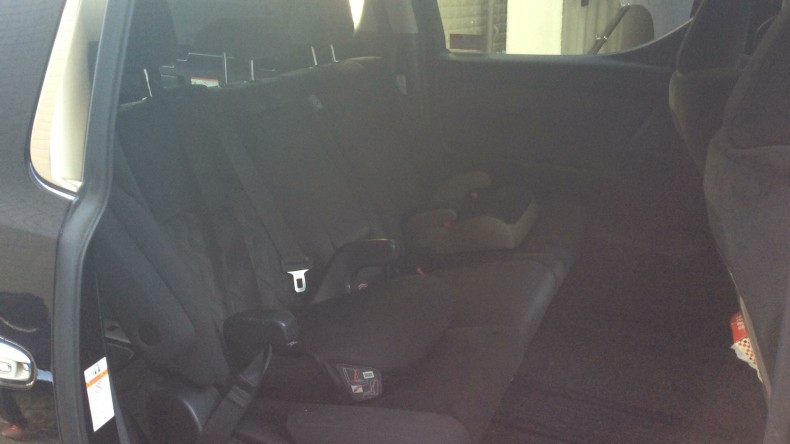 内装後方シート