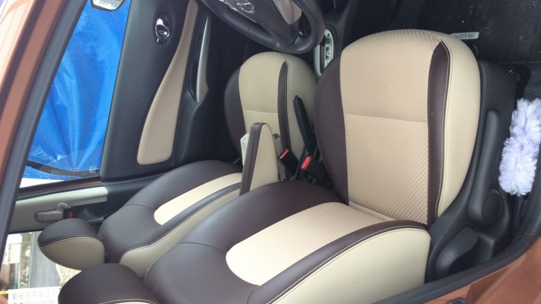 内装前方シート