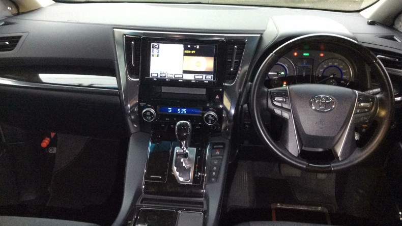 内装インパネ全体