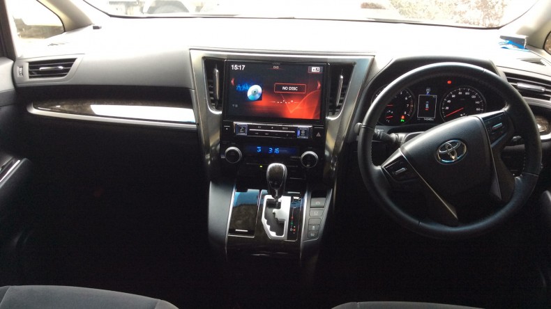 内装インパネ全体