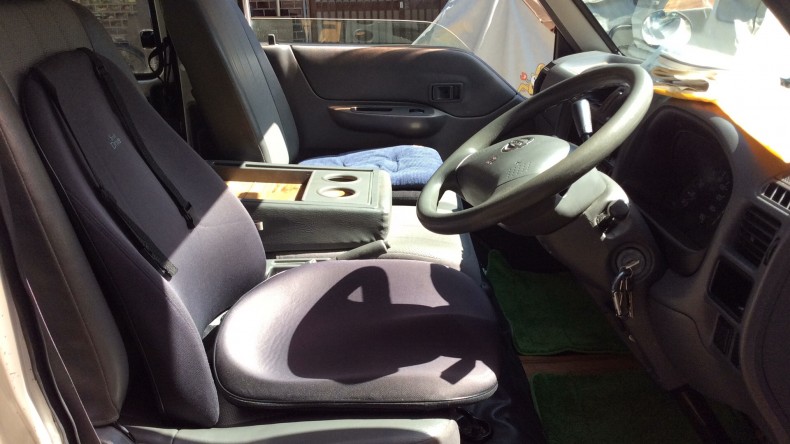 内装前方シート