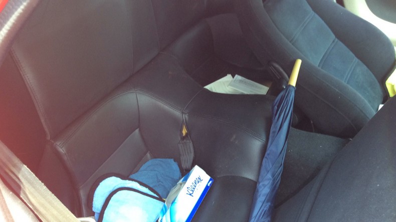 内装後方シート