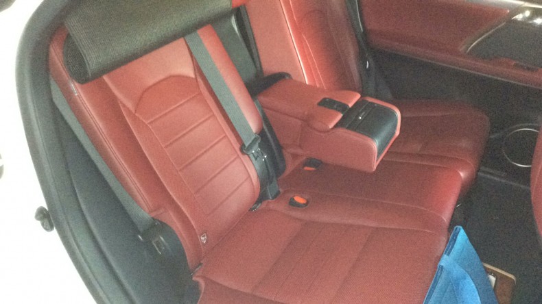 内装後方シート