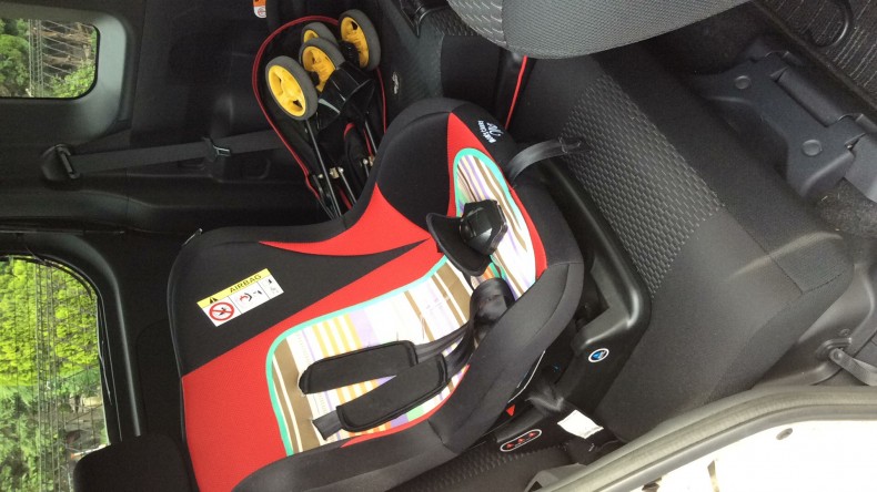 内装後方シート