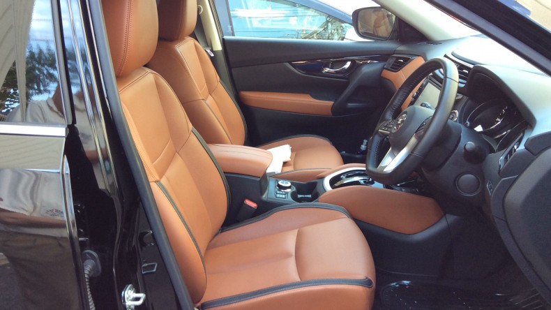 内装前方シート