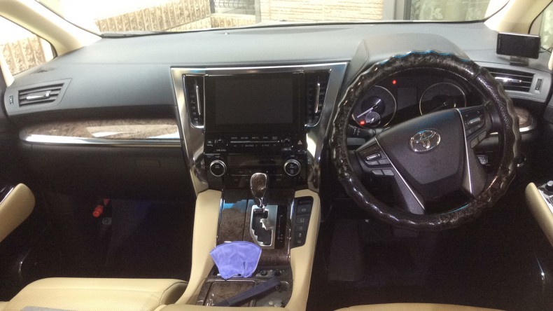 内装インパネ全体