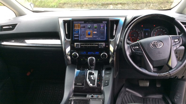 内装インパネ全体