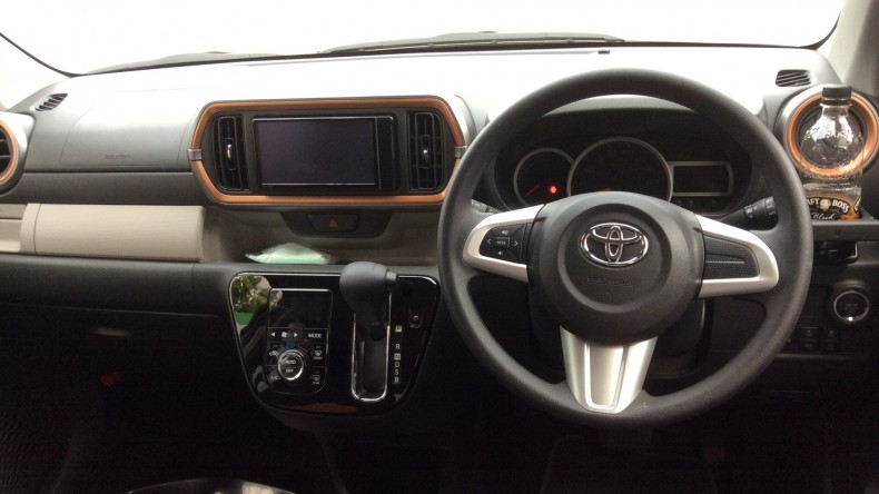 内装インパネ全体