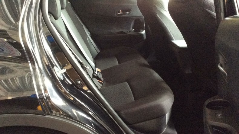 内装後方シート