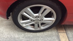 タイヤホイール前