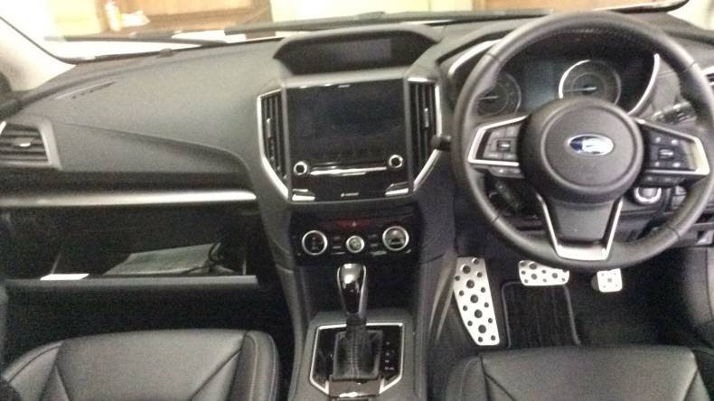 内装インパネ全体