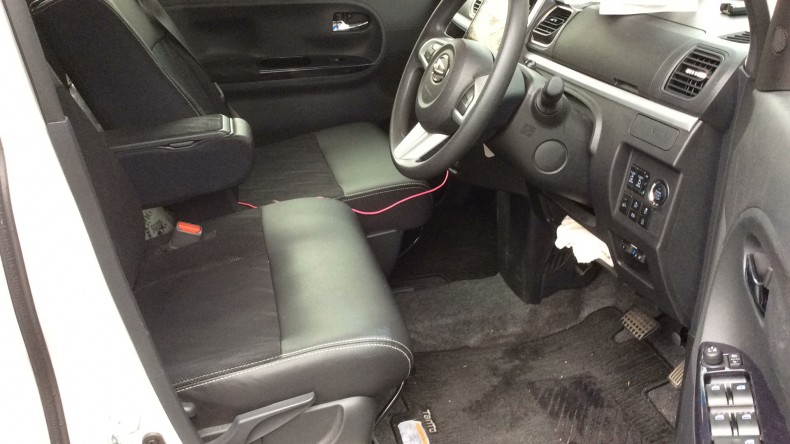 内装前方シート