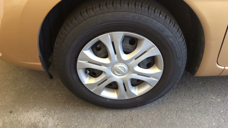 タイヤホイール前