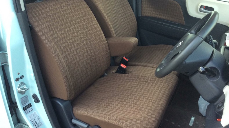 内装前方シート