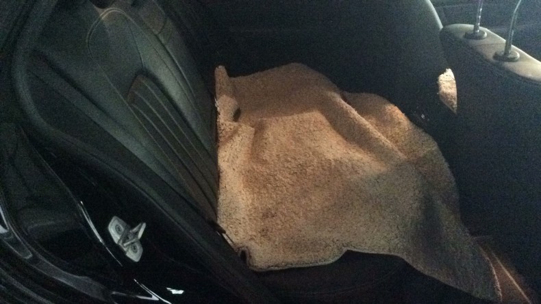 内装後方シート