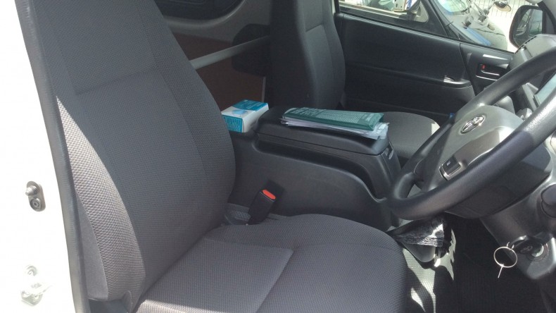 内装前方シート