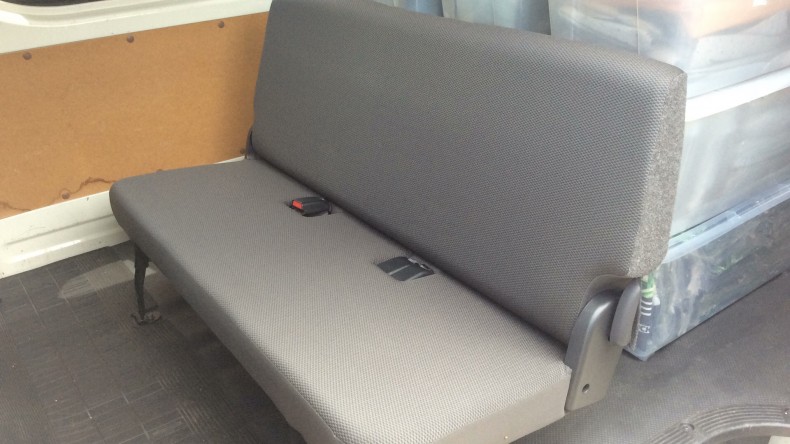 内装後方シート