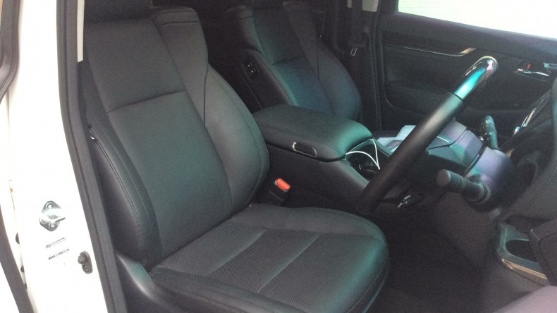 内装前方シート