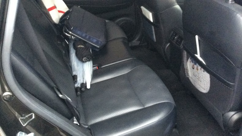 内装後方シート