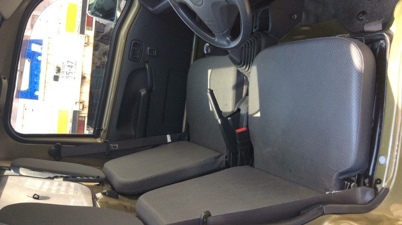 内装前方シート