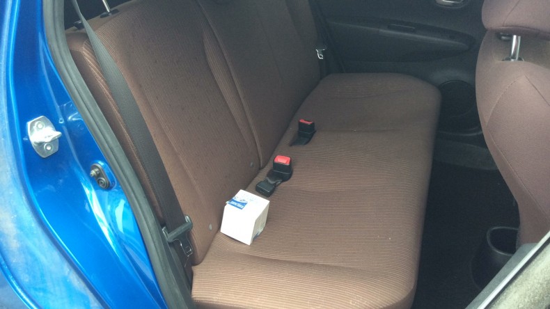 内装後方シート