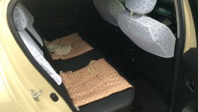 内装後方シート