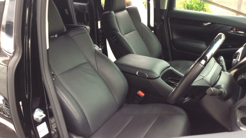 内装前方シート