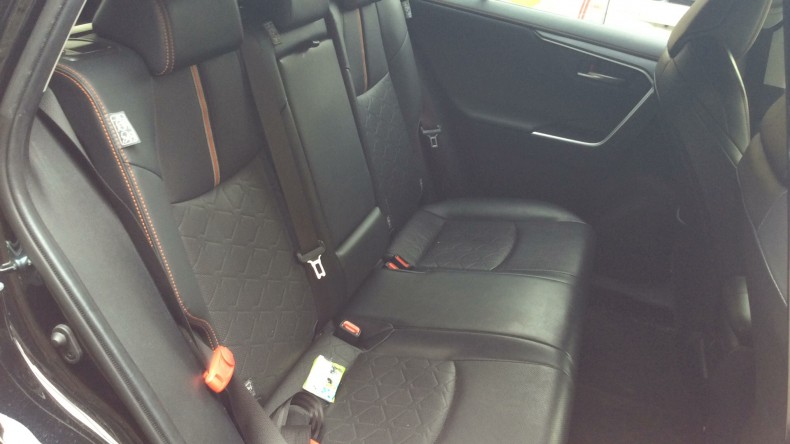 内装後方シート