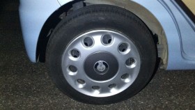 タイヤホイール前