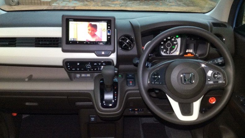 内装インパネ全体