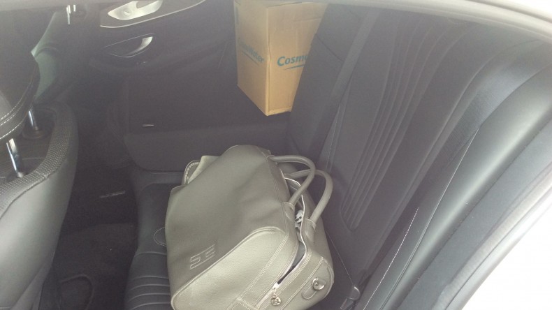 内装後方シート