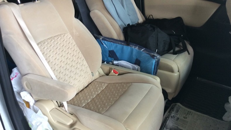 内装後方シート