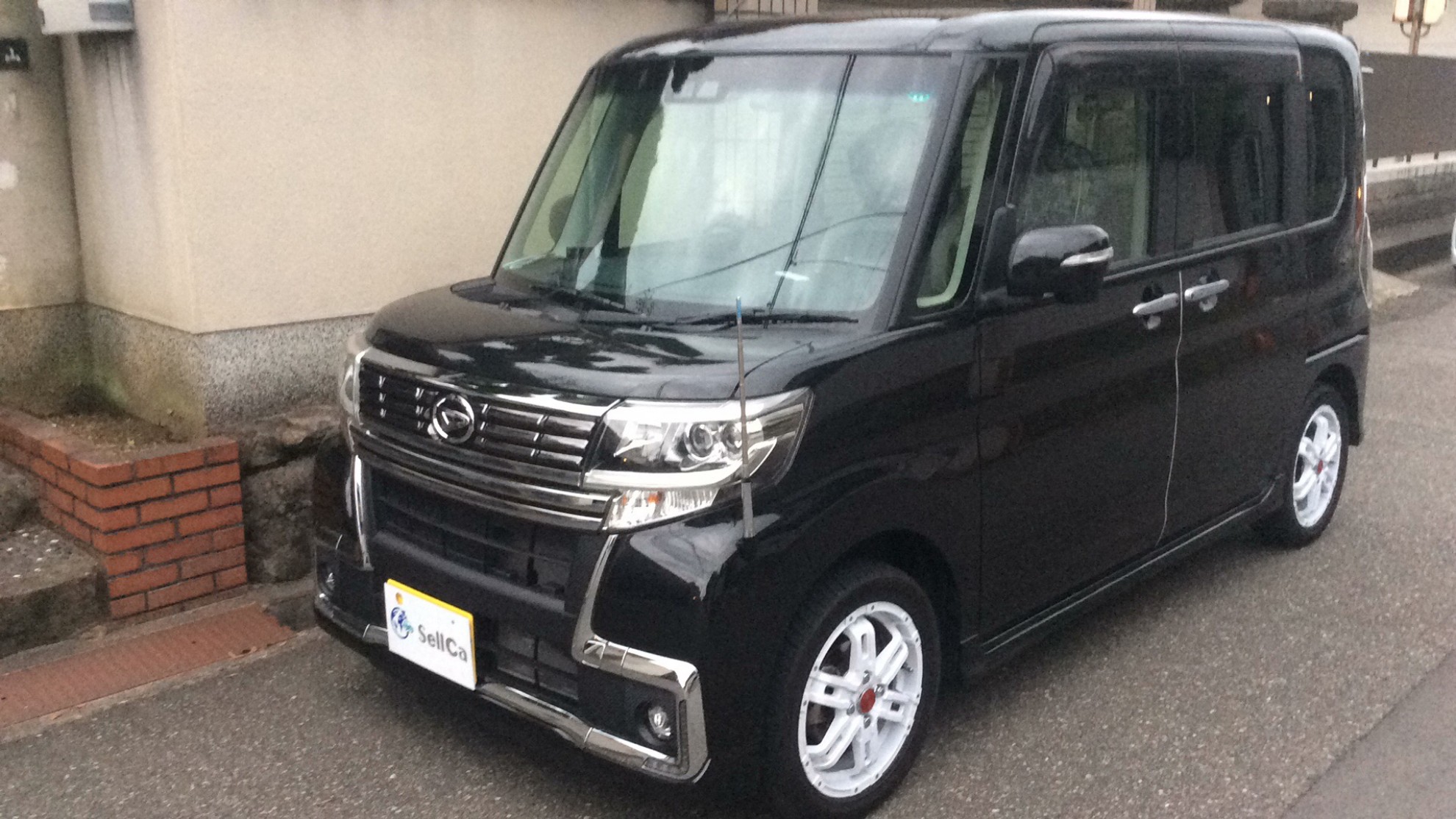 ダイハツ タントの売買実績画像