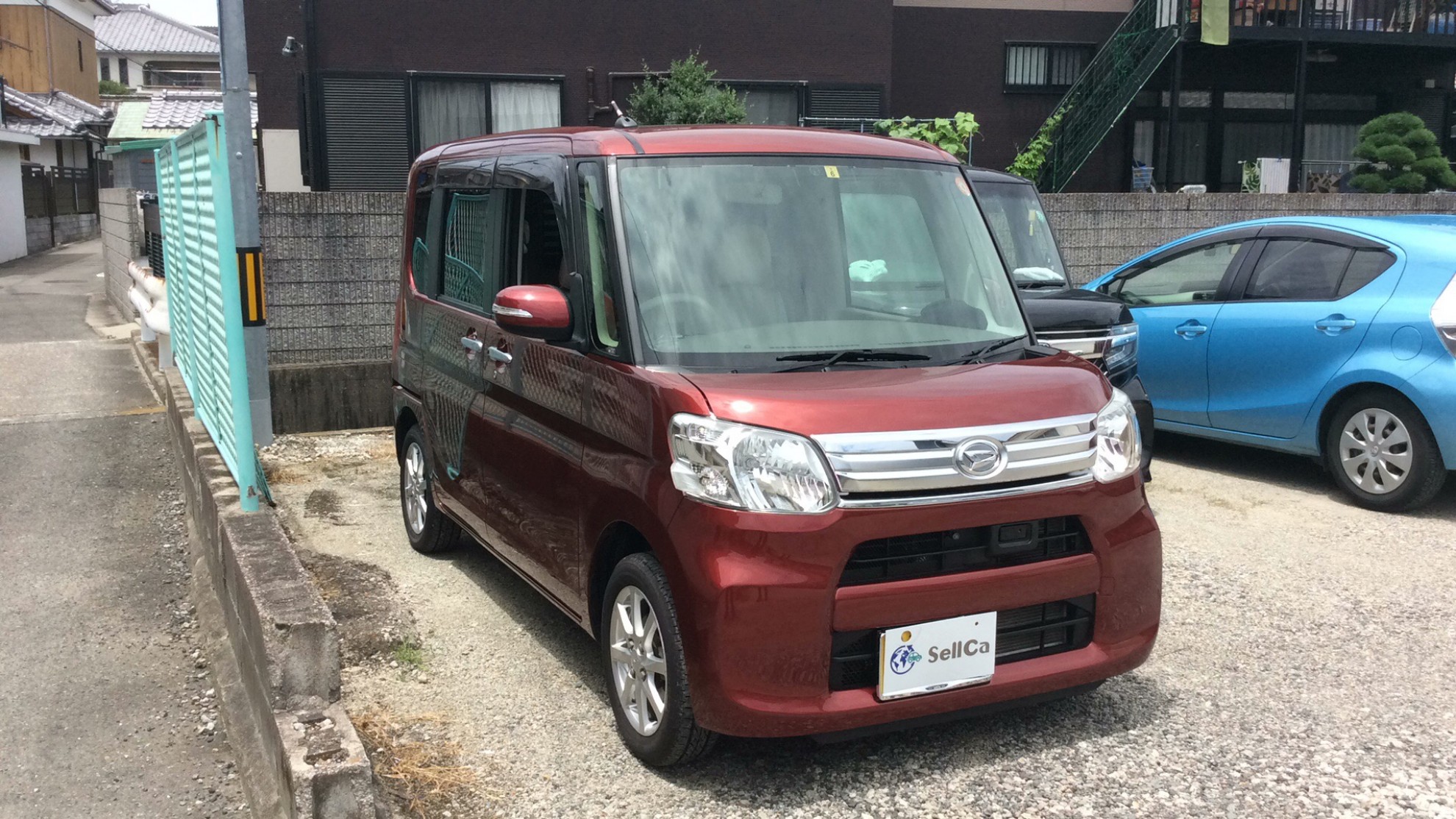 外装右前