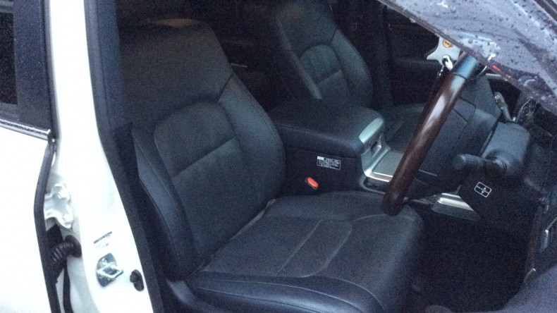 内装前方シート