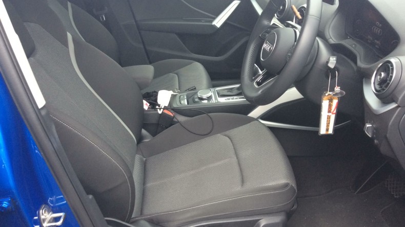 内装前方シート