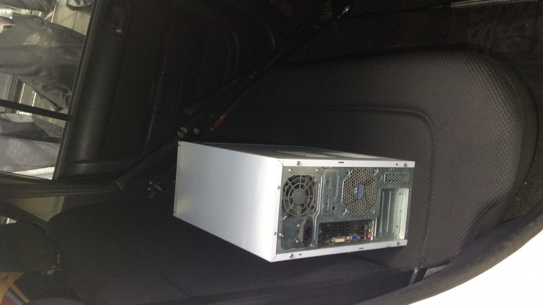 内装後方シート