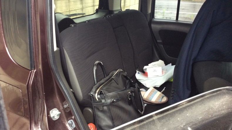 内装後方シート