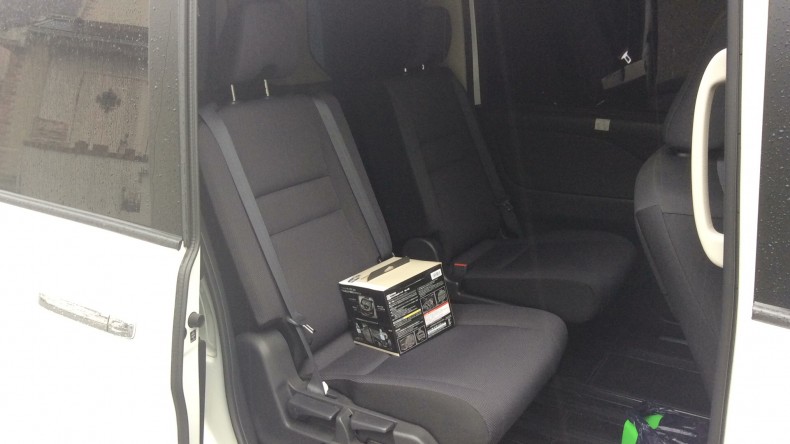 内装後方シート