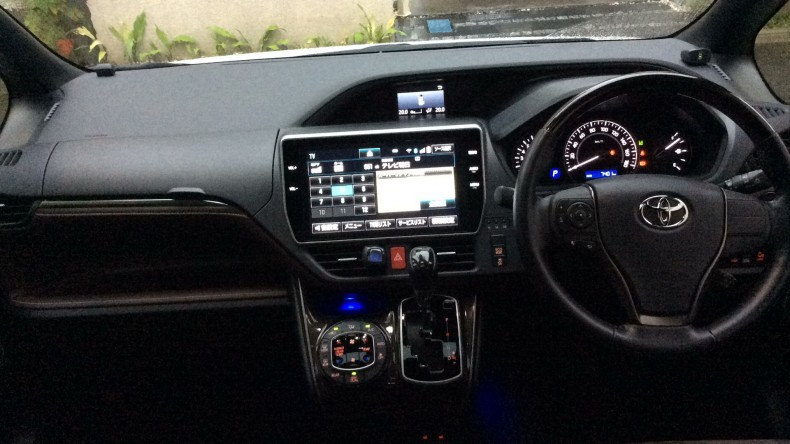 内装インパネ全体