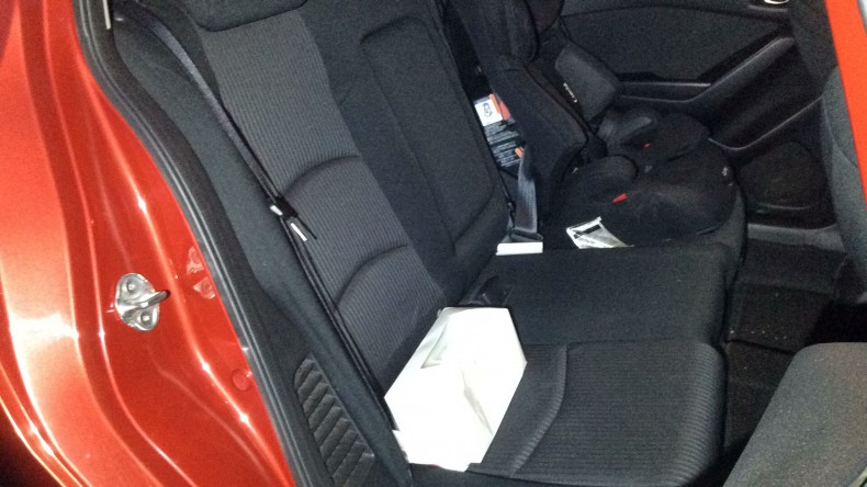 内装後方シート