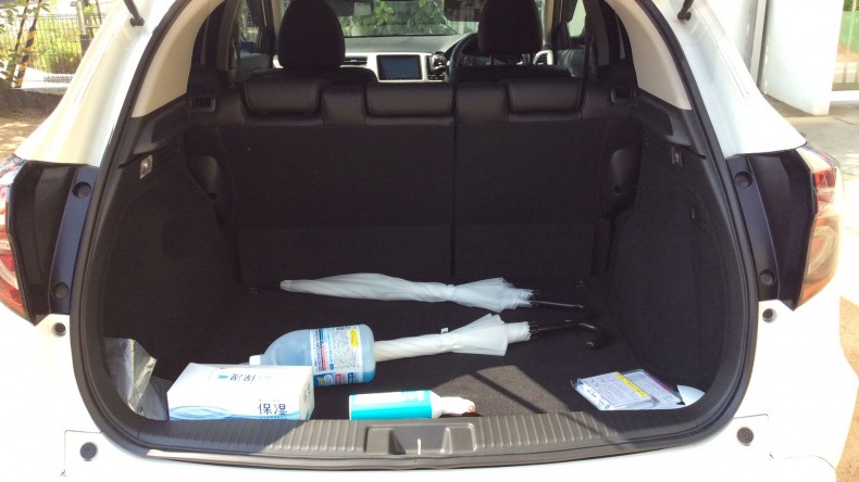 内装トランク