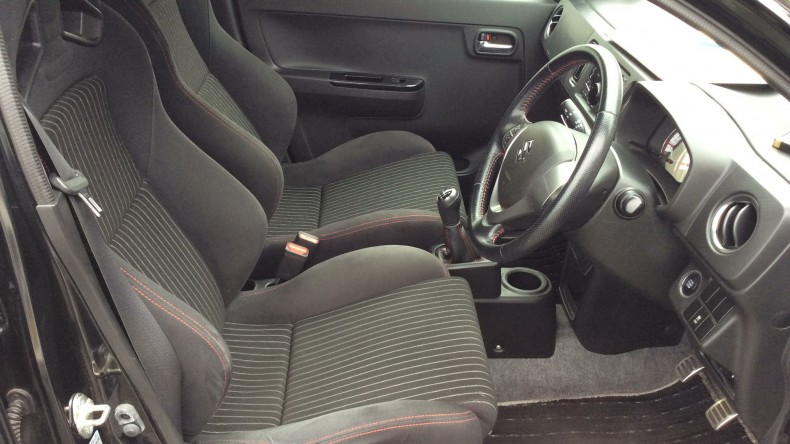 内装前方シート