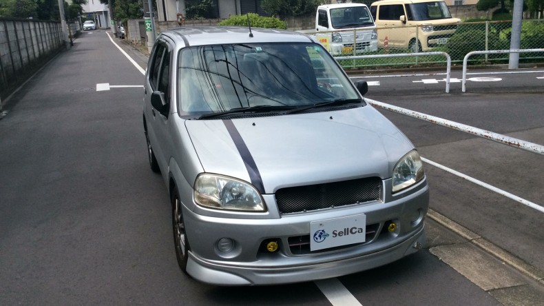 外装右前