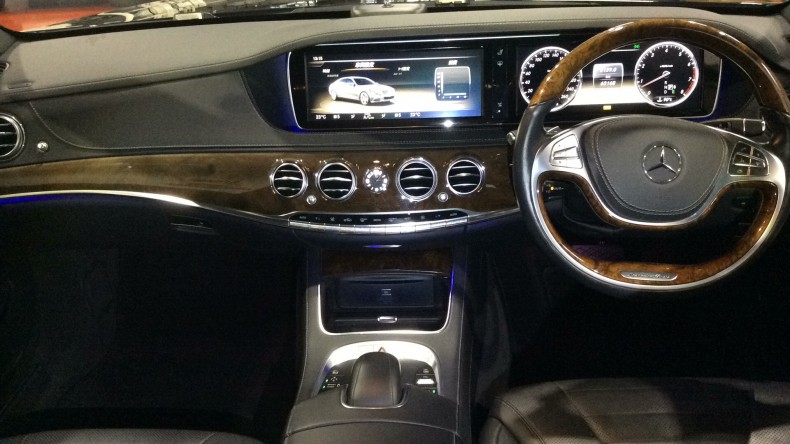 内装インパネ全体