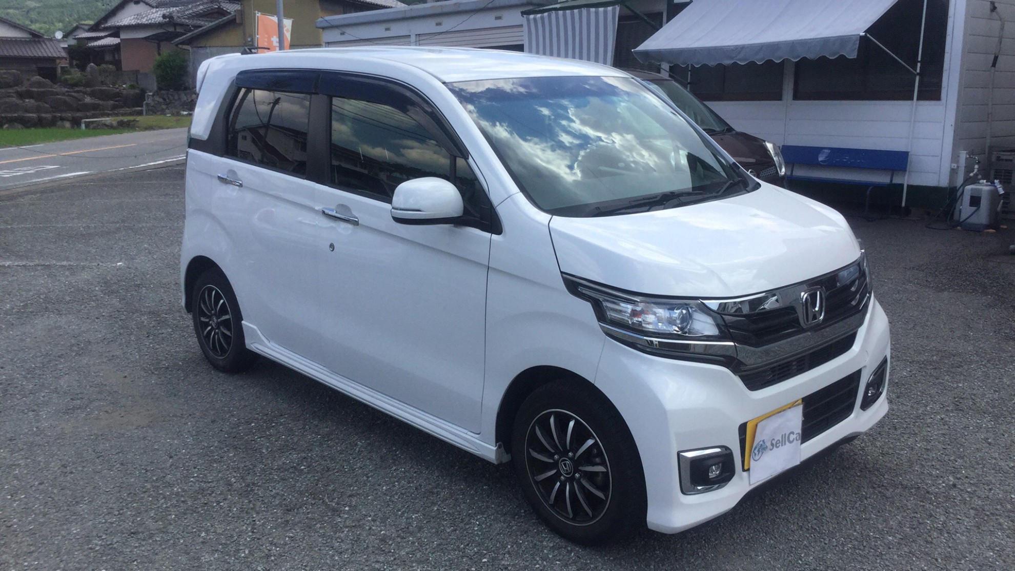 外装右前